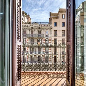 Perfectly Located 4bed 4bath In Eixample Apartment